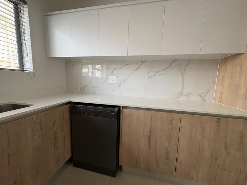 To Let 3 Bedroom Property for Rent in Richwood Western Cape